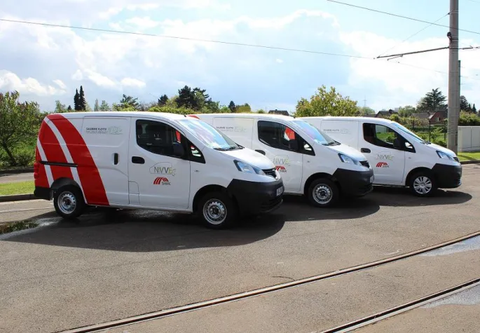 e-Wolf GmbH übergibt 3 Fahrzeuge im Rahmen des Forschungsprojekts „NiVVE“ an die Stadtwerke Krefeld Bild: e-Wolf GmbH übergibt 3 Fahrzeuge im Rahmen des Forschungsprojekts „NiVVE“ an die Stadtwerke Krefeld