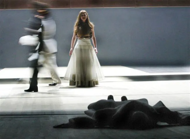 Bild: Hamlet in Therapie?