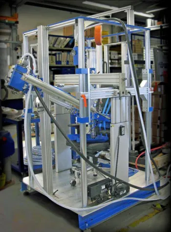 Bild: Neue Prüfmaschine für Stuhlprüfungen im Akkord