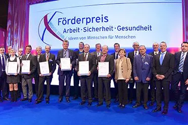 Wegweisende Ideen für eine sichere Arbeitswelt: BG RCI-Förderpreis 2016 verliehen Bild: Wegweisende Ideen für eine sichere Arbeitswelt: BG RCI-Förderpreis 2016 verliehen
