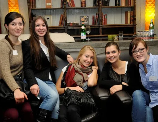 Bild: Meine Praxis. Meine Familie. Mein Erfolg. Mein Glück.