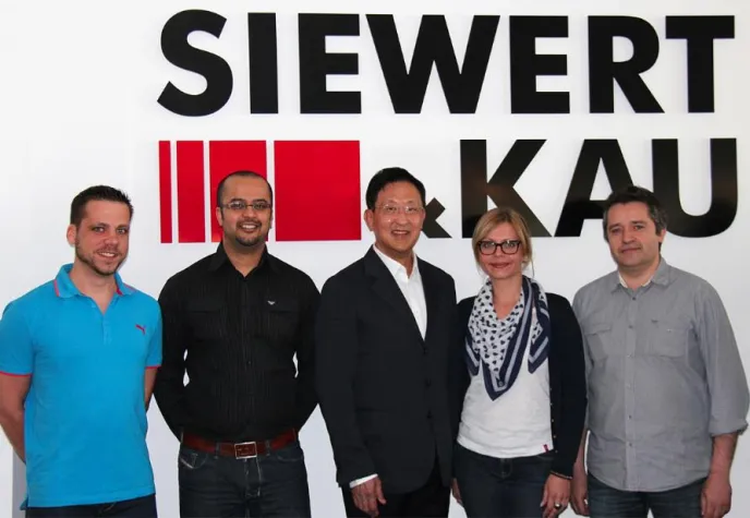 Bild: Der König im Speichergeschäft: Kingston ehrt Siewert & Kau für außergewöhnliche Vertriebserfolge