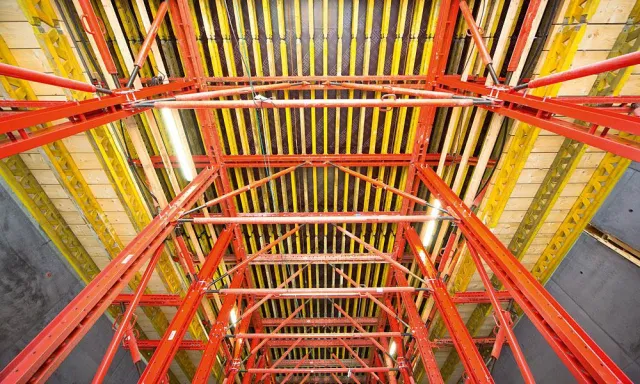 Bild: Maßgeschneiderte Schalungs- und Gerüstlösung aus einer Hand