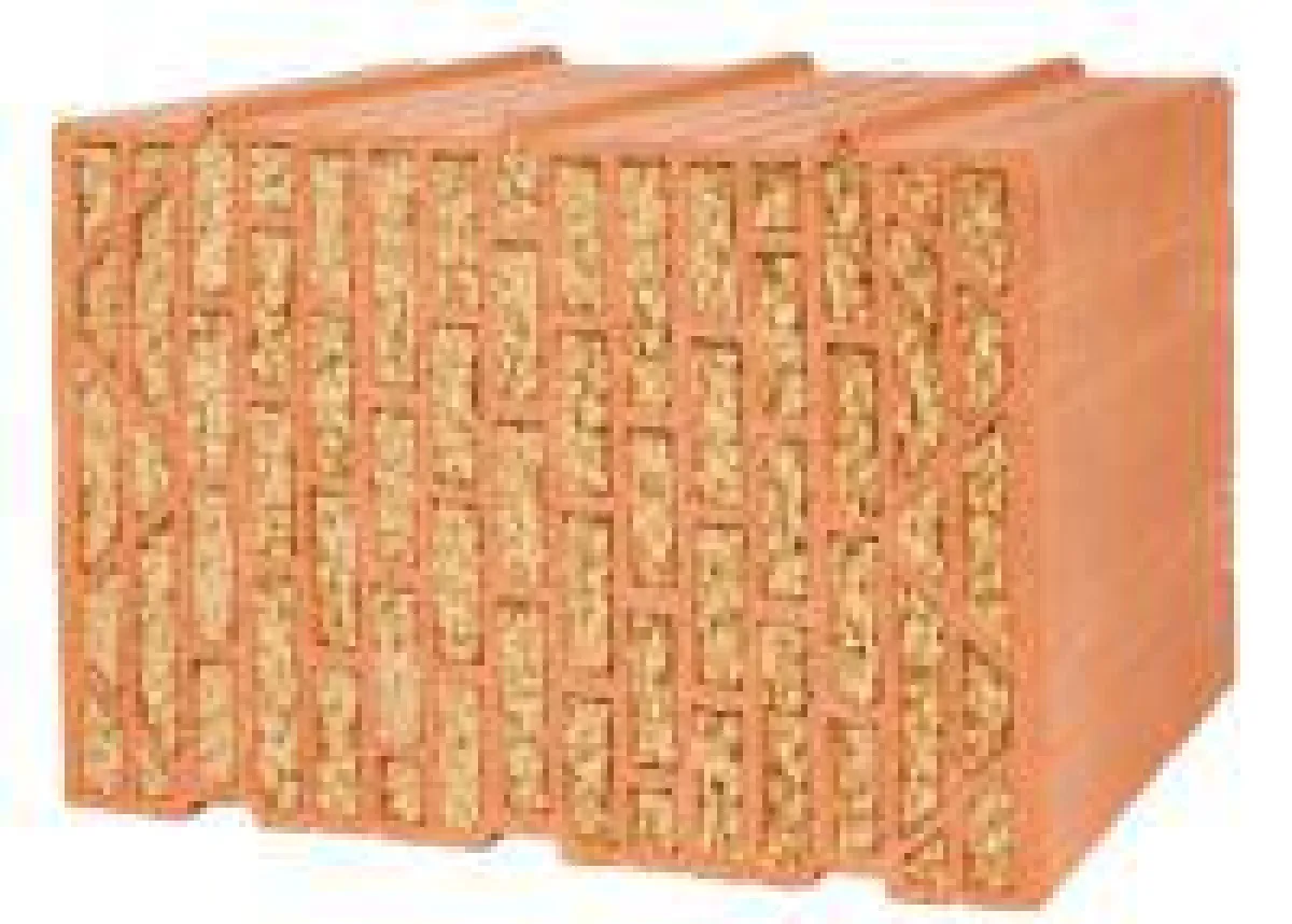 Mit seinem Dämmstoff-Kern aus natürlichen Holzfasern erreicht der Mauerziegel