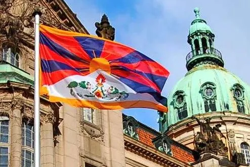 Bild: TIBET – IHR LAND, FREIHEIT – IHR RECHT