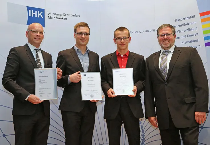 Zwei Kammersieger für das Novotel Würzburg: IHK zeichnete Björn Rückert und Christoph Fella aus Bild: Zwei Kammersieger für das Novotel Würzburg: IHK zeichnete Björn Rückert und Christoph Fella aus