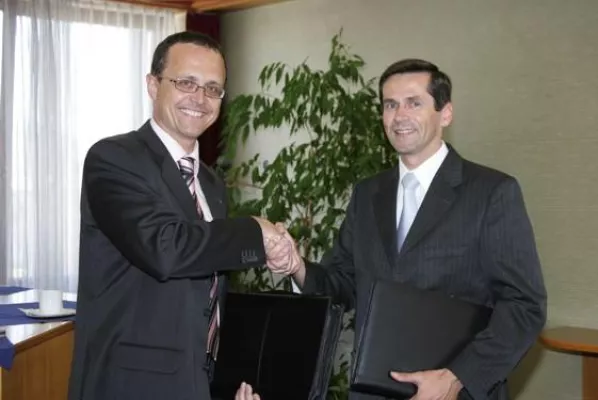 Bild: GRZ beteiligt sich an PROGRAMMIERFABRIK