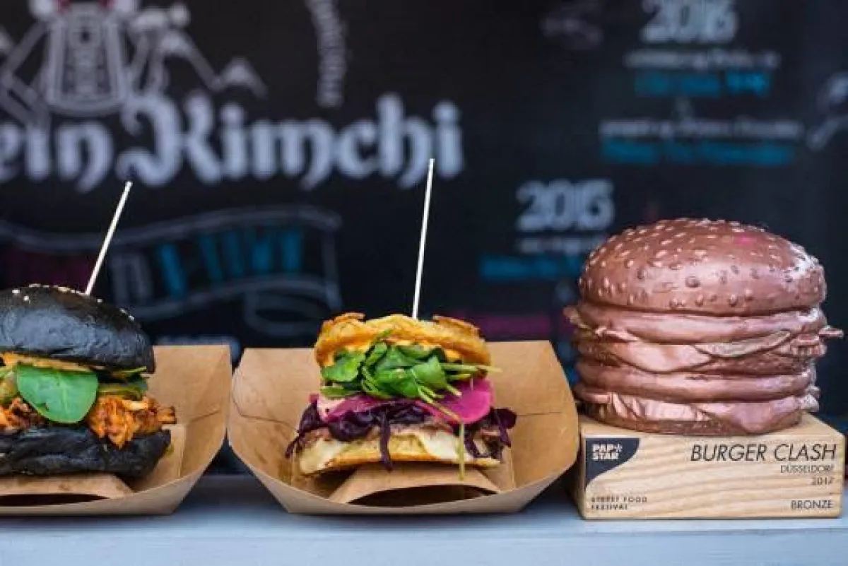 Street Food Festival 2018 mit umweltfreundlichem und lebensmittelechtem Einmalgeschirr von Papstar