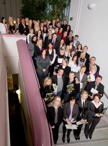 Bild: Abschlussurkunden an Absolventen der Hochschule Harz übergeben