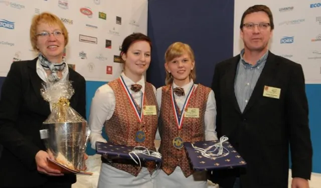 Einmal Gold, einmal die "Diamant-Sabatier-Wesseltroffee"– Ahauser Gastronomie-Azubis erfolgreich in Maastricht Bild: Einmal Gold, einmal die "Diamant-Sabatier-Wesseltroffee"– Ahauser Gastronomie-Azubis erfolgreich in Maastricht