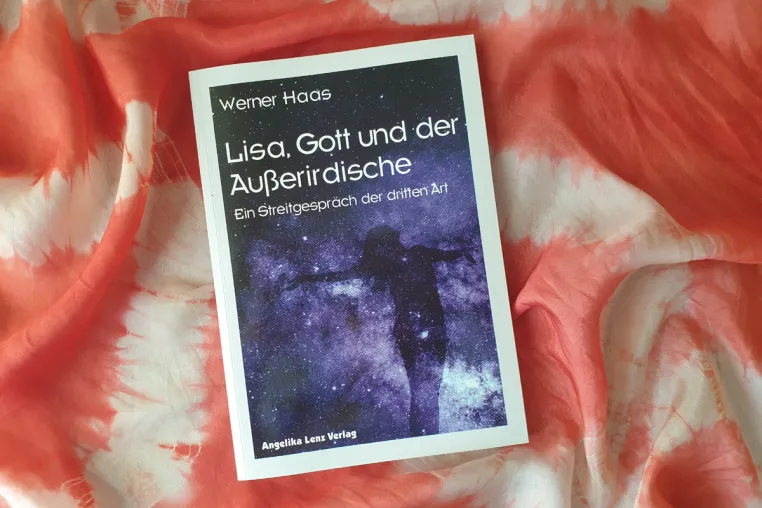 Gott? Außerirdischer im Streitgespräch mit Lisa - Buchtipp für kurzweilige Lesestunden Bild: Gott? Außerirdischer im Streitgespräch mit Lisa - Buchtipp für kurzweilige Lesestunden
