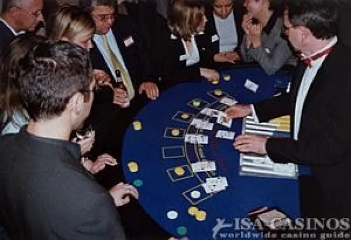 Card Counting-Tipps und Tricks für den seriösen Black Jack Spieler - Teil 3: Wie man die Karten zählen sollte Bild: Card Counting-Tipps und Tricks für den seriösen Black Jack Spieler - Teil 3: Wie man die Karten zählen sollte