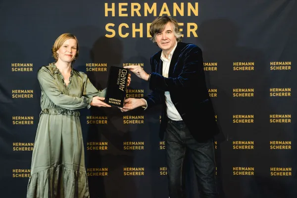 Bild:  In 240 Sekunden zum Weltrekord-Freiburger Heilpraktikerin gewinnt mit Herzensprojekt den Excellence Award