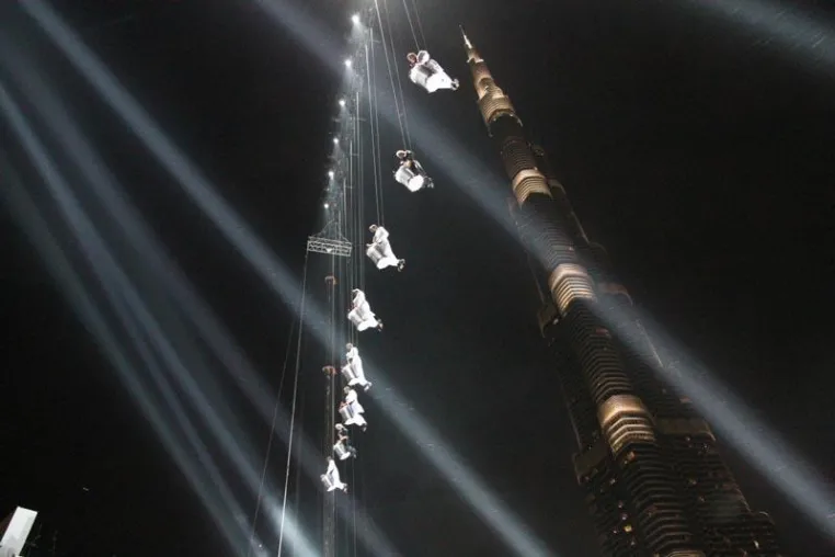 EFM lässt Logistik für Live-Performance von Team Extreme nach Dubai fliegen Bild: EFM lässt Logistik für Live-Performance von Team Extreme nach Dubai fliegen