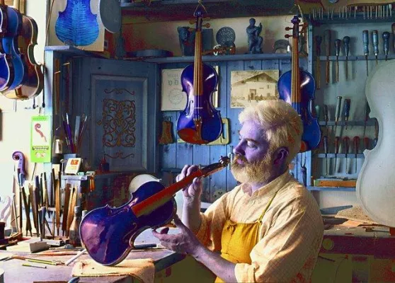 Berge im Musikrausch - Geigenbauwettbewerb in Mittenwald Bild: Berge im Musikrausch - Geigenbauwettbewerb in Mittenwald