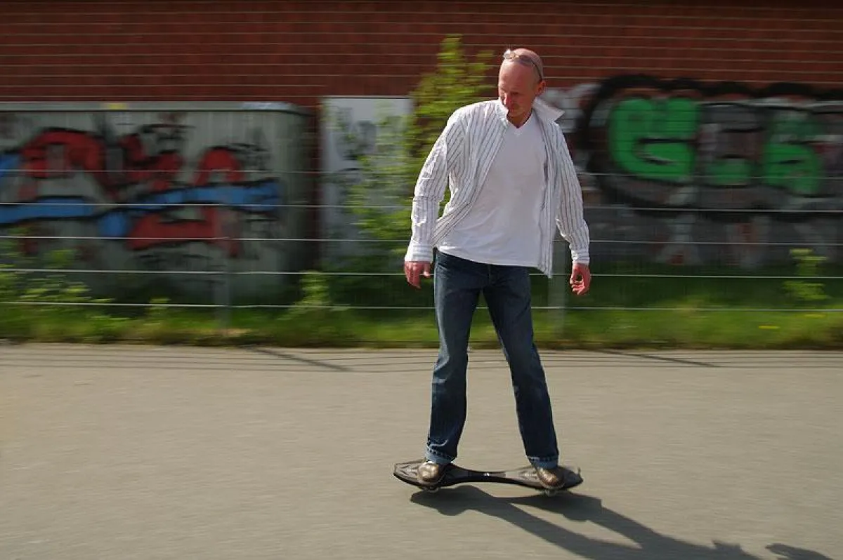 Funsport Streetsurfing mit dem Waveboard