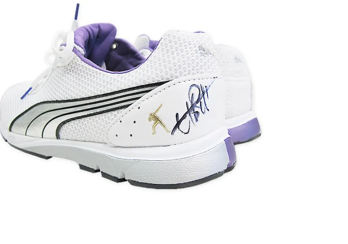 Fans können sich die signierten Lauffschuhe von Sprint-Ass Usain Bolt sichern