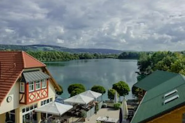 Dorf am See – Seehotel Niedernberg: Neuausrichtung - Künftiger Fokus liegt auf Tagungs- und Wellnessgästen Bild: Dorf am See – Seehotel Niedernberg: Neuausrichtung - Künftiger Fokus liegt auf Tagungs- und Wellnessgästen