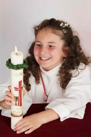 Festliche Kerzen für die Erstkommunion oder Konfirmation Bild: Festliche Kerzen für die Erstkommunion oder Konfirmation