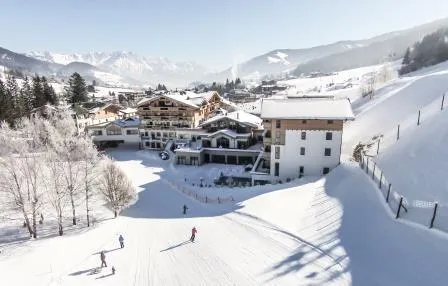 Der Berg ruft! skiZEIT im Naturhotel Forsthofgut Bild: Der Berg ruft! skiZEIT im Naturhotel Forsthofgut