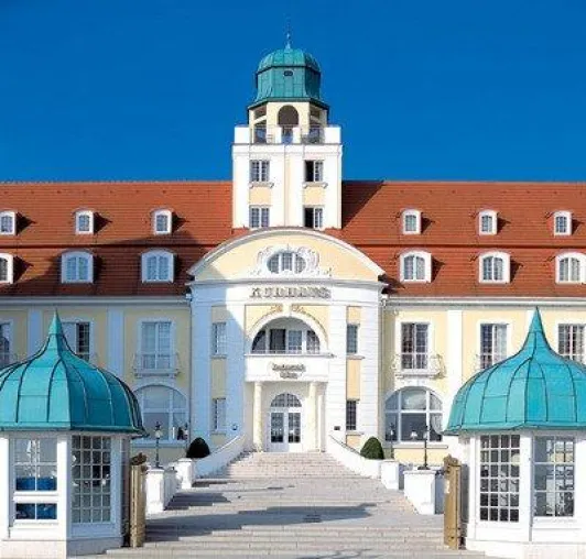 Das Kurhaus Binz wurde zu den besten Urlaubshotels weltweit gekürt - 29. TUI Holly für Travel Charme Bild: Das Kurhaus Binz wurde zu den besten Urlaubshotels weltweit gekürt - 29. TUI Holly für Travel Charme