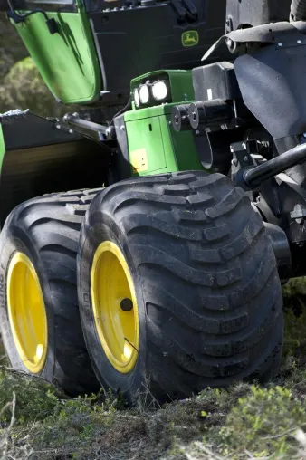 Bild: Neuer Nokian Forest King F – stärkster Forstmaschinenreifen der Welt