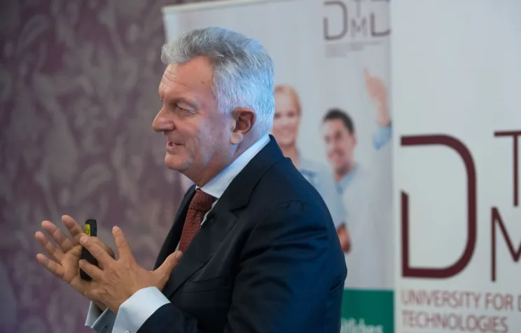 Bild: Master of Science Studiengang in Parodontologie und Implantologie in Kooperation mit dem BDO und der DGOI