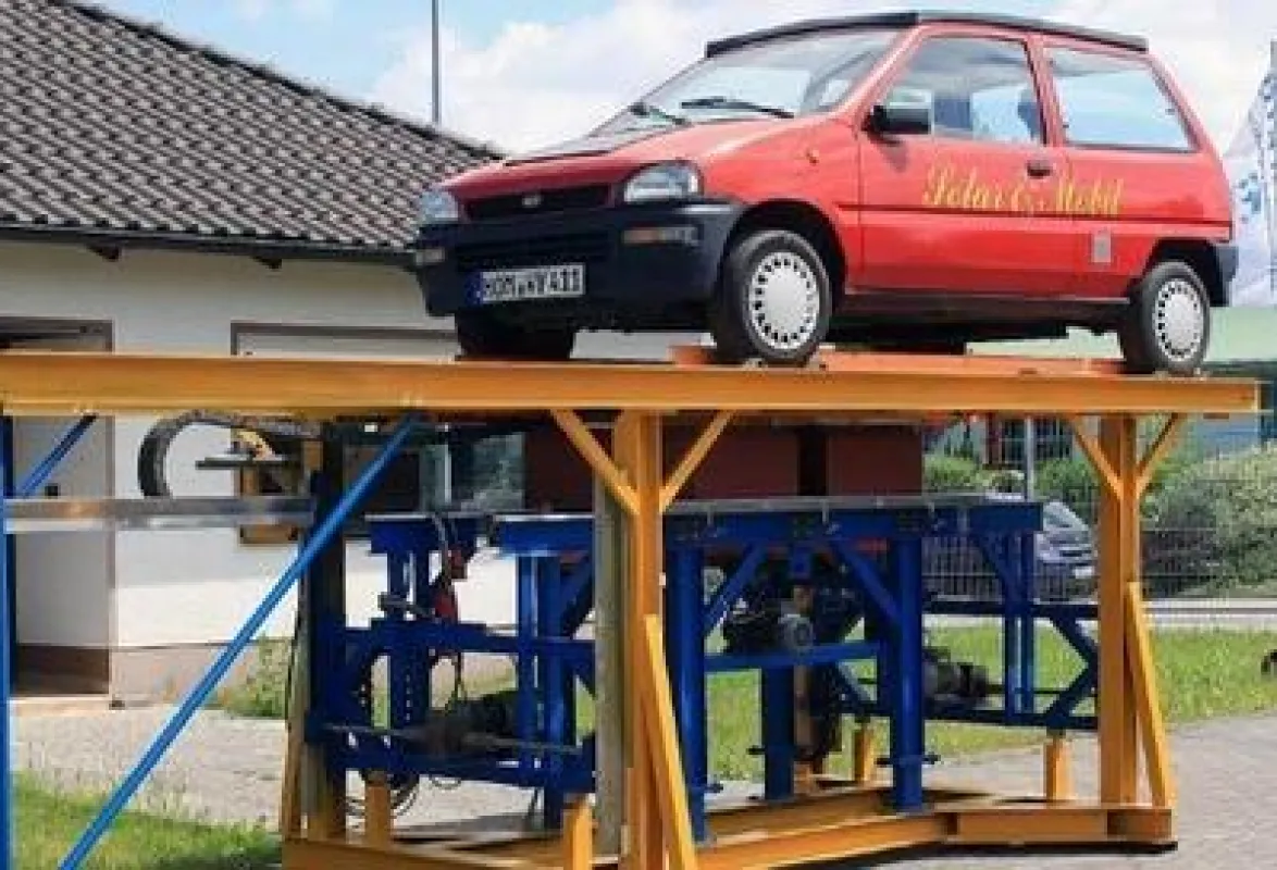 Kittos Batteriewechselstation überirdisch