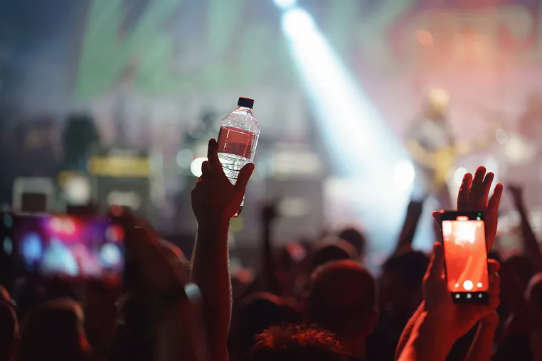 Bild: Kunststoffflaschen auf Events - Besser Party mit Plastik