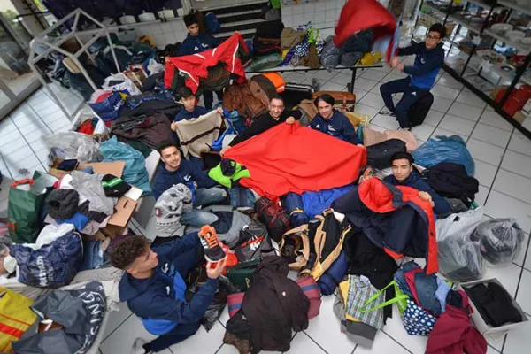Bild: „Winterfest“ – Flüchtlinge aus Afghanistan helfen Obdachlosen