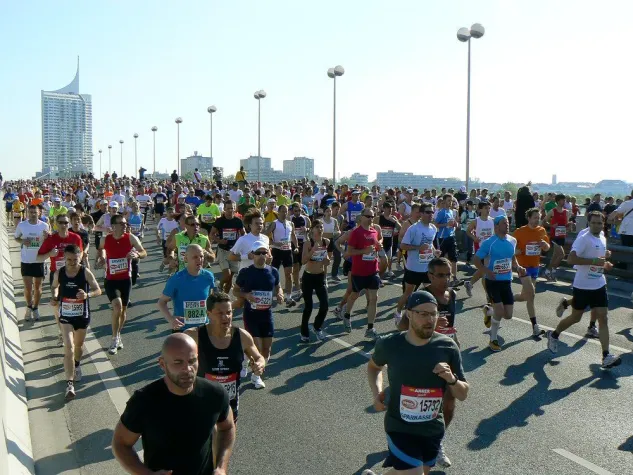 Bild: Niemand läuft einen Marathon - und doch laufen viele