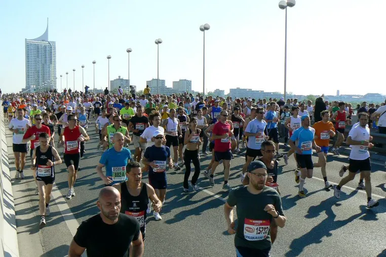 Bild: Niemand läuft einen Marathon - und doch laufen viele