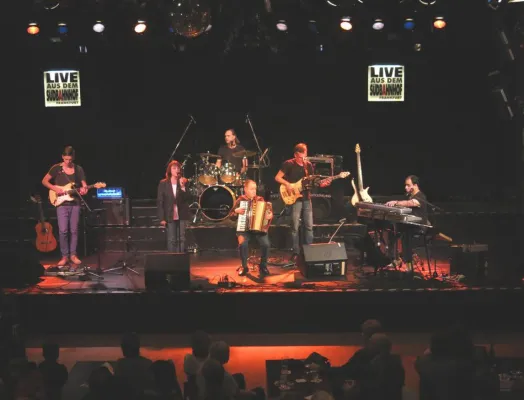 Bild: Rundum gelungenes Konzert „10 Jahre Blind Foundation“ - Frankfurter Band rockt Sachsenhäuser Südbahnhof