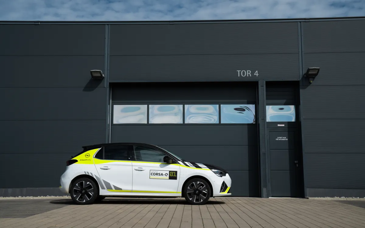 Opel Corsa-e Rally Design Kit von SIGNal Design (© Signal Design GmbH)