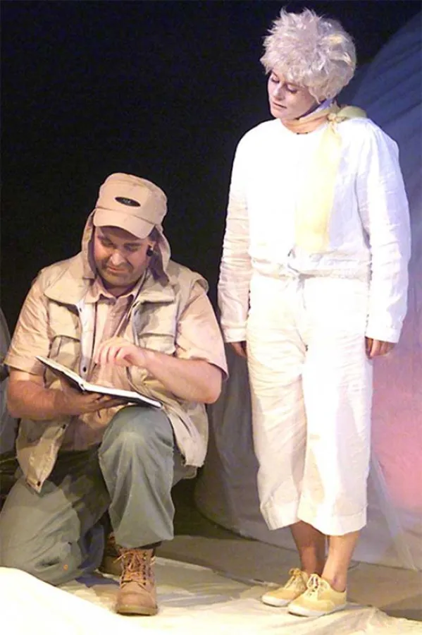 Der Flieger (Thomas Waldkircher) und der kleine Prinz (Anja Pirling)