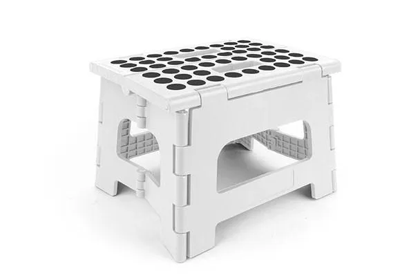 Bild: Falthocker Rhino II Step neu im Red Dot Design Shop
