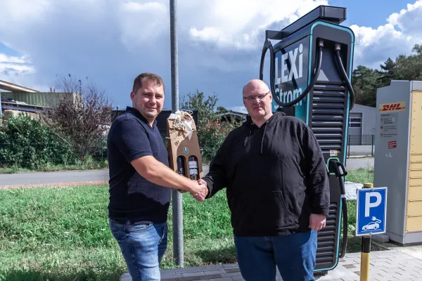Bild: Tankstelle Lex setzt Maßstäbe in der Elektromobilität – Installation leistungsstarker Hypercharger in Bramsche