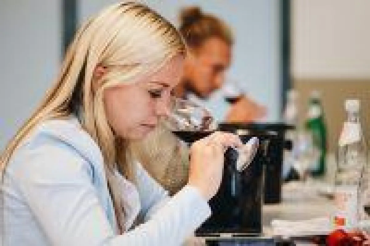 Berliner Wine Trophy - Sommerverkostung -  Weinwettbewerb - Weinpreis - Weinjuror