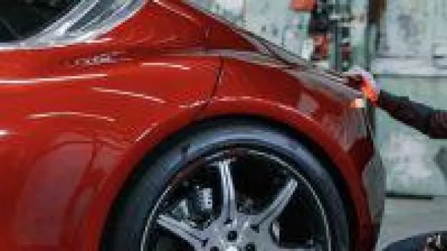 Bild: Autos brauchen Rohstoffe