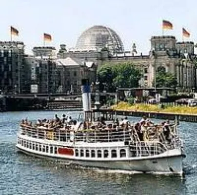 Bild: Kombi Berlin Stadtrundfahrt und Dampferfahrt – die Hauptstadt zu Lande und zu Wasser entdecken