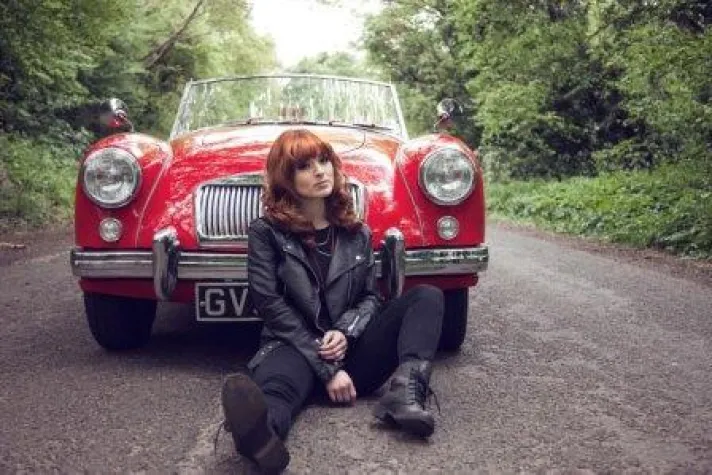 Georgie Chapple liefert den Sommerhit 2018 Bild: Georgie Chapple liefert den Sommerhit 2018