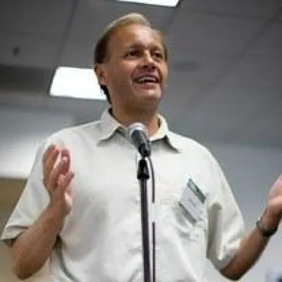 Bild: Geistiges Eigentum versus offener Zugang zu Wissen: ist diese Kluft wirklich unüberbrückbar?