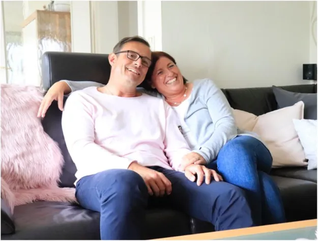 Bild: Ein Lichtstreifen am dunklen Horizont