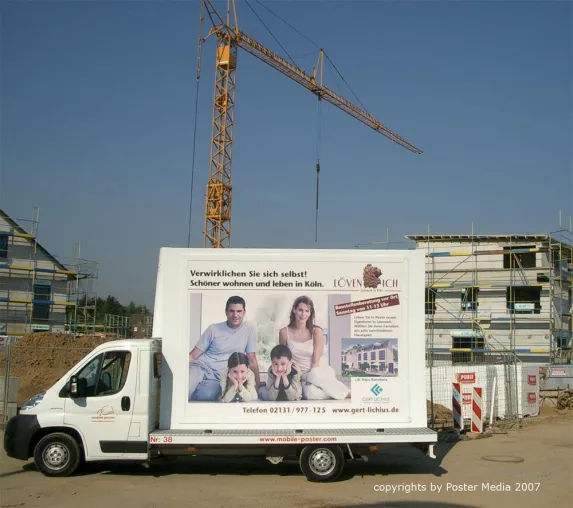 Mobile Werbung zur Hausbau- und Immobilienvermarktung der Gert Lichius Baubetreuungsgesellschaft mbH & Co KG Bild: Mobile Werbung zur Hausbau- und Immobilienvermarktung der Gert Lichius Baubetreuungsgesellschaft mbH & Co KG