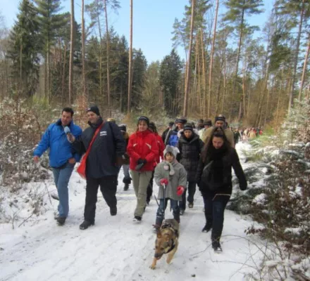 Bild: Die RPR1.Winter-Expedition 2013 - Dritte Tour mit Moderator Kunze führt zur Eisbahn auf der Laubenheimer Höhe