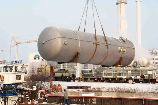 Bild: Wärmespeicher für die neue Energiezentrale am Standort Adlershof
