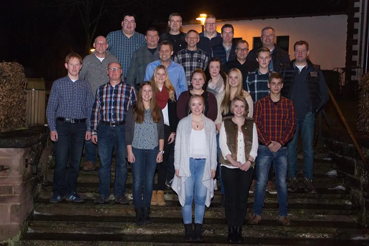 Die Jubilare mit den beide Vorsitzenden Michael Pryswitt und Tobias Henneke (Foto: BL)