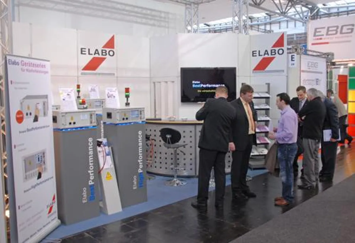 Messestand der Elabo TestSysteme in Halle 12: Neue Geräteserie BestPerformance zur Hochspannungs-, Isolationswiderstands- und Schutzleiterwiderstandsprüfung