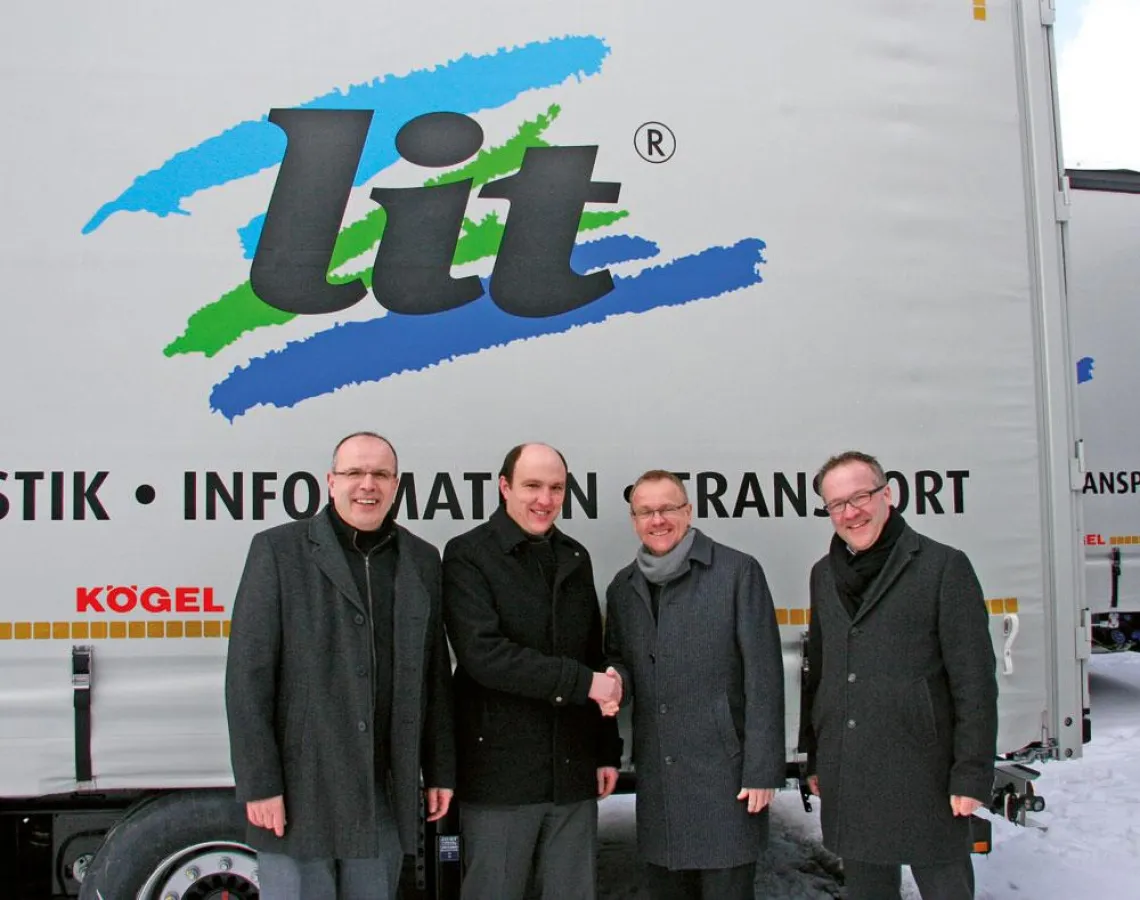 Thomas Heckel und Thomas Eschey, Kögel; Ingo Schreiber, L.I.T. Cargo und Christian Goetsch, Kögel