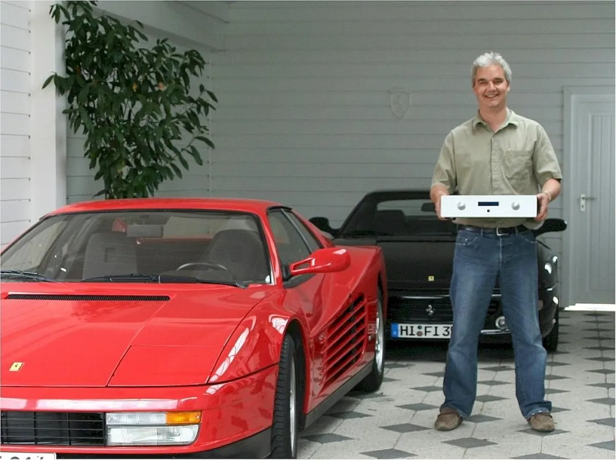 Thomas Höhne und seine jüngste Kreation: Der neue Hi-Fi Verstärker AARON No.1.a